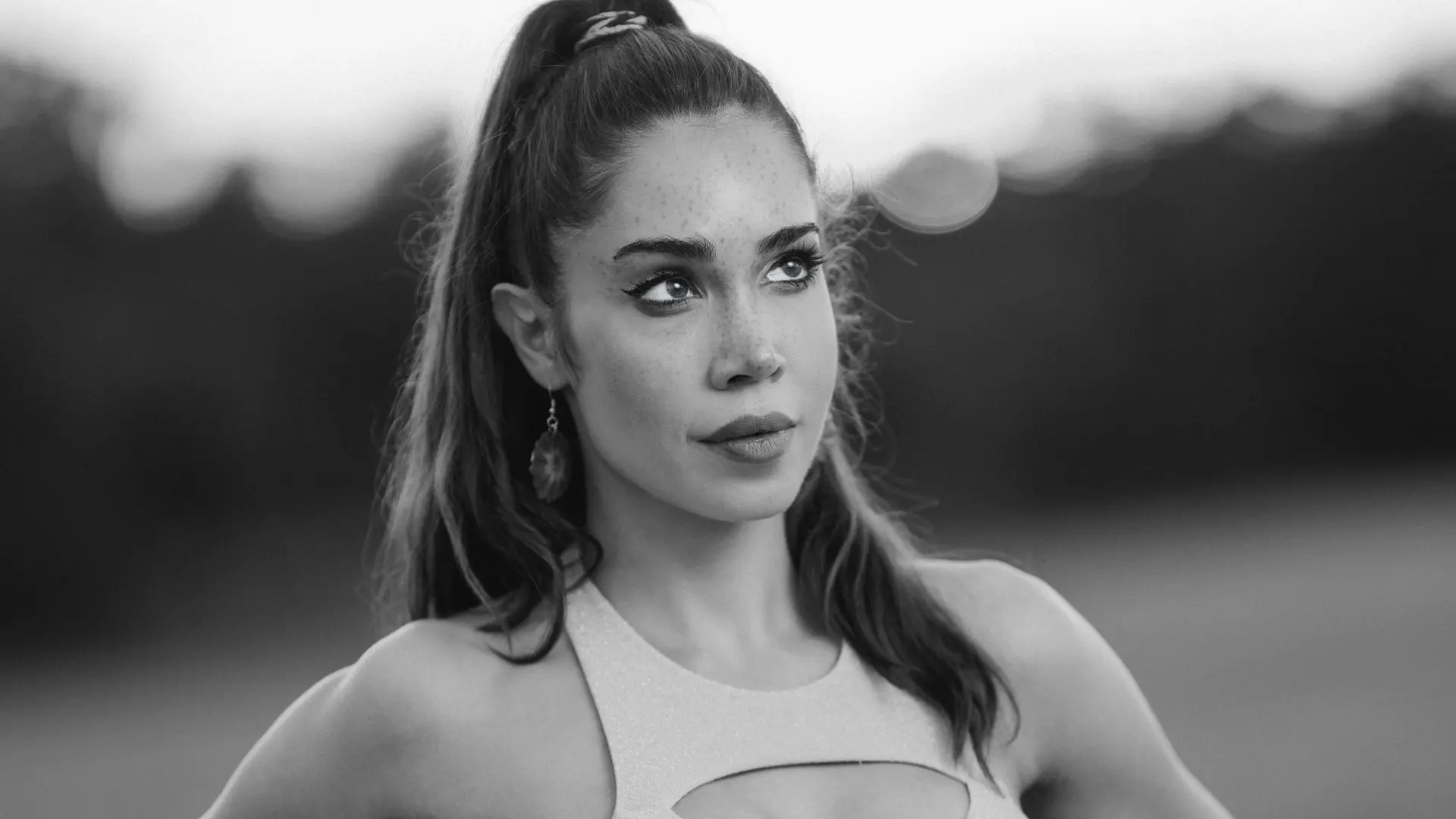 Leistungen sportliche junge frau